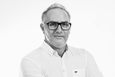 ParostecANTONIS TRIANTAFYLLOS