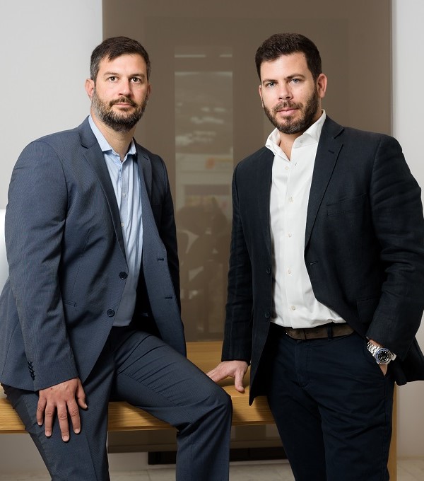 photo of PAROSTEC co-owners interviewed on Fortune Magazine